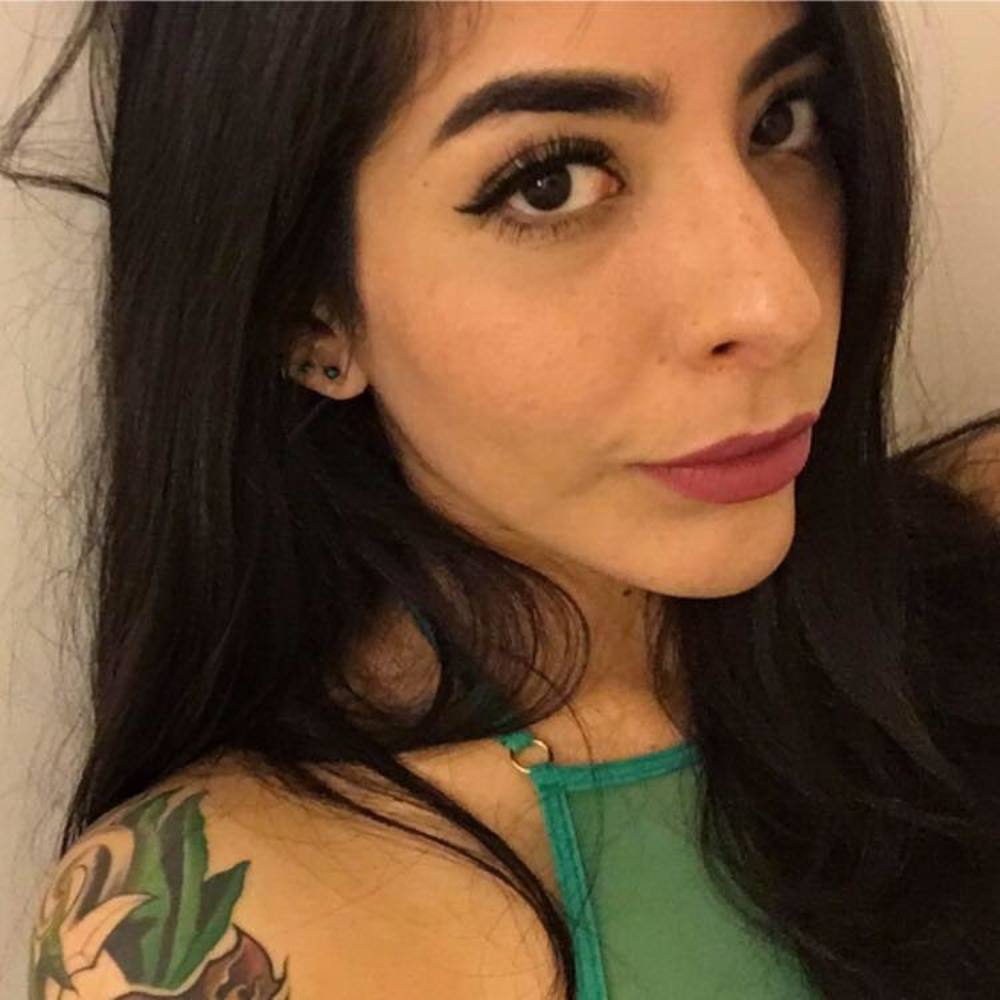 Meet your Posher, Andrea